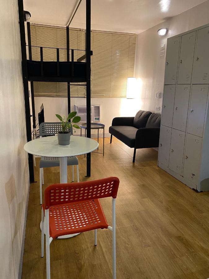 Burgos Hub Hostel Pasay Eksteriør bilde