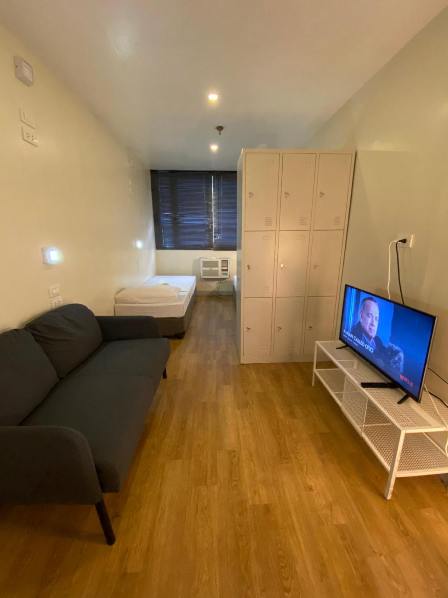 Burgos Hub Hostel Pasay Eksteriør bilde