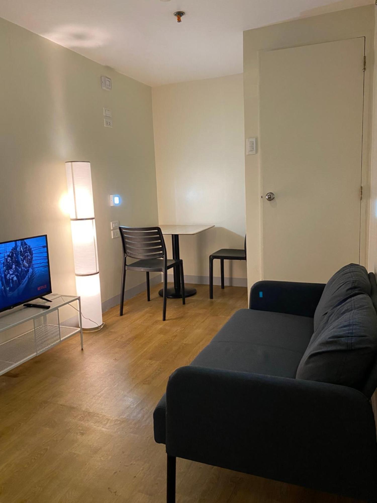 Burgos Hub Hostel Pasay Eksteriør bilde